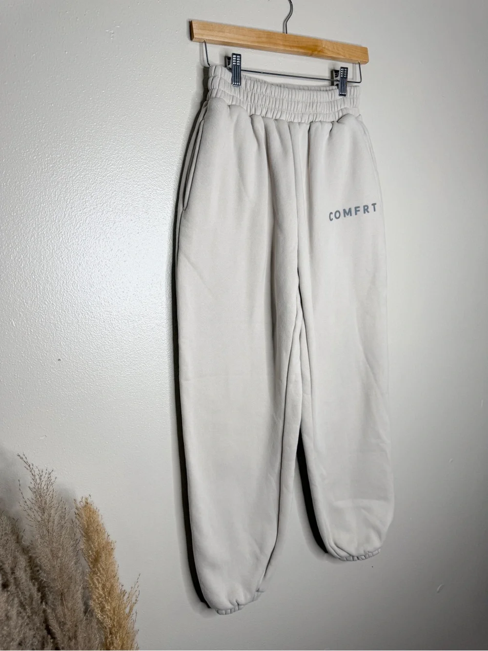 Comfrt | Tranquil Sweatpants, Medium, Cotton Color, like new - Picture 4 of 13